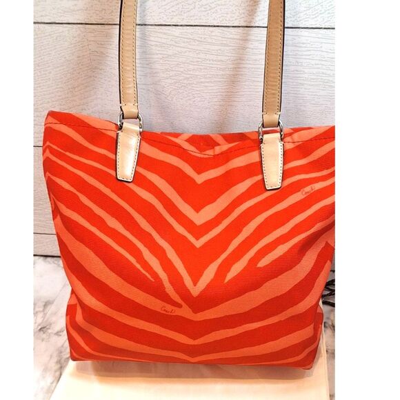 Coach F23283 Zebra Print Canvas Tote Bag - Picture 2 of 16